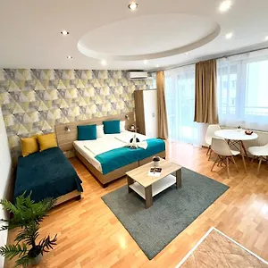 Star With Free Parking Apartman Budapest